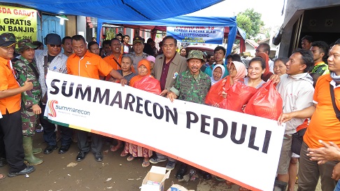 https://images-residence.summarecon.com/images/gallery/article/5753/Bantuan garut 1.jpg